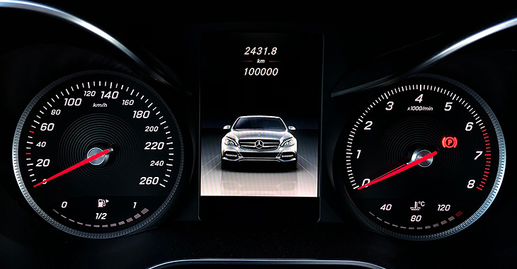 Automobilele redacţiei: Mercedes-Benz C-Class a ajuns la 100,000 km parcurşi şi 5 ani de exploatare! Cum se simte astăzi, la acest parcurs?