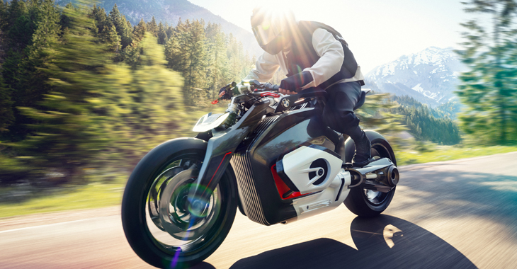 BMW Motorrad dezvăluie viitorul electrificat al motocicletelor sale cu superbul concept Vision DC Roadster