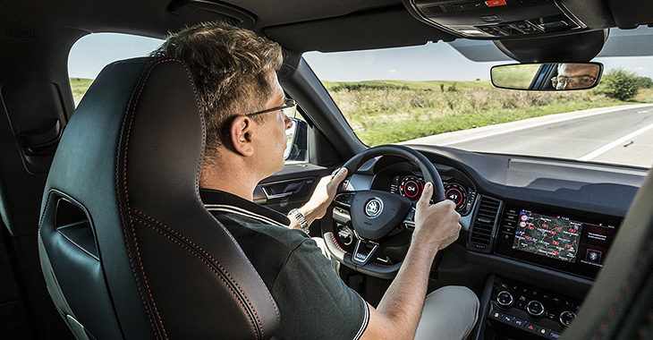 Spiritul Kodiaq RS: cum e să conduci un SUV diesel biturbo alături de decapotabile, hot hatch-uri şi sedanuri sportive?