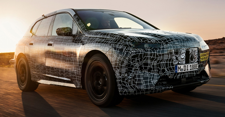SUV-ul electric BMW iNEXT se prezintă în imagini noi sub camuflaj din timpul testelor de anduranţă