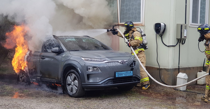 Risc de incendiu: Hyundai va înlocui bateriile a peste 82 mii electromobile