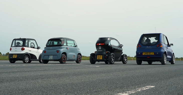 (VIDEO) Cursă amuzantă cu 4 electromobile ultra-compacte: care e cel mai rapid dintre cei mai lenţi?