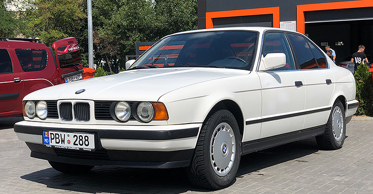 BMW-ul Seria 5 E34 din Moldova care trebuie salvat, pentru că ar putea fi o bijuterie neglijată