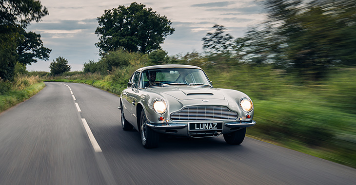 Automobilul electric de 1 milion de dolari: un Aston Martin clasic pe dinafară, cu parametri de Tesla pe dinăuntru