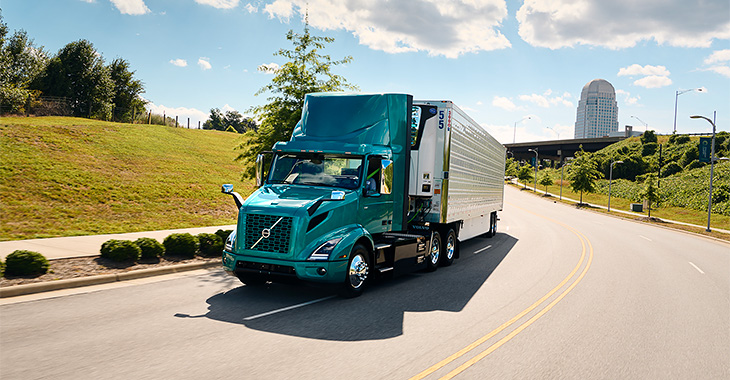 Volvo lansează în SUA o versiune a camionului VNR Electric, care are o autonomie de 440 km
