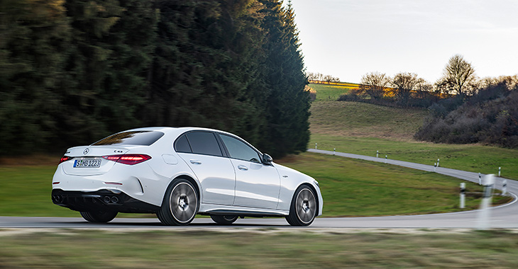 Acesta e noul Mercedes-AMG C43, care are un motor de doar 2.0 litri şi 4 cilindri, cu o turbină electrică