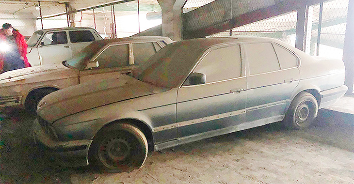 Poliţia din Moldova scoate la vânzare 22 de maşini vechi, preţurile începând de la 4000 lei, şi oricine poate cumpăra una