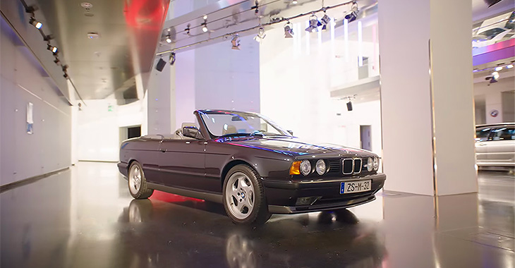 (VIDEO) BMW dezvăluie noi maşini neştiute din istoria de 50 de ani a diviziei M, printre ele un M5 E34 fără acoperiş şi un Z3 cu motor V12
