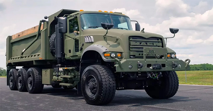 Acesta e Mack M917A3 8x8, noul camion militar care intră în serviciul armatei SUA