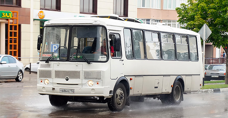 Ruşii testează un autobuz PAZ simplificat din vremea sovietică, pentru a-l repune în producţie în contextul sancţiunilor