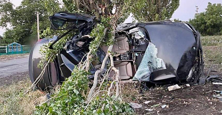 Accident deosebit de grav ieri noapte la Floreşti, cu un BMW Seria 7, şoferul căruia n-a putut fi salvat
