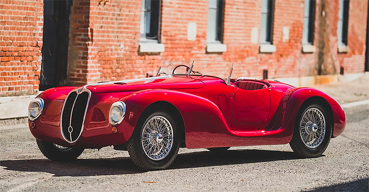 Din timpurile când designul maşinilor era o artă, o Alfa Romeo 6C 2500 SS Spider Corsa, scoasă la vânzare în SUA