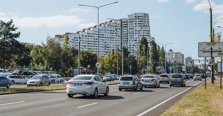 Asigurarea auto obligatorie se scumpeşte semnificativ în Moldova, iar creşterea poate fi estimată din primele plătite anterior