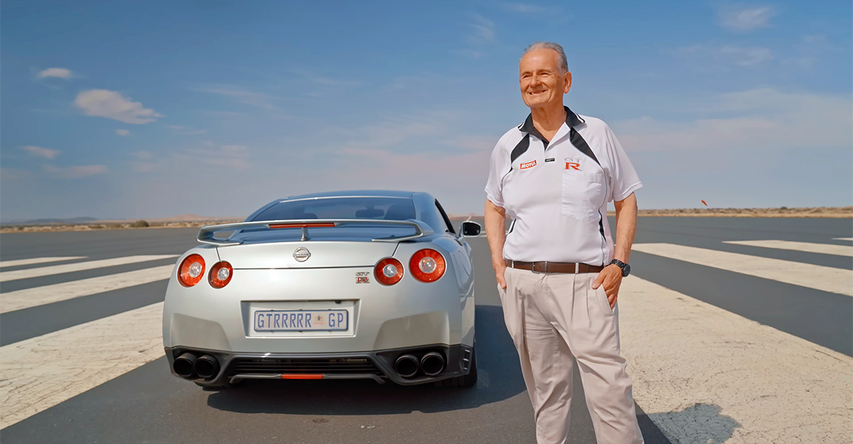 (VIDEO) Un pensionar de 75 de ani, deţinător al unui Nissan GT-R, tocmai a atins 350 km/h cu el