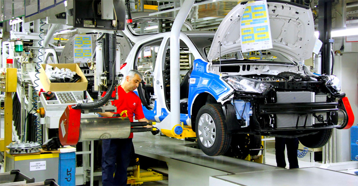 După ce a plătit salarii timp de 8 luni într-o fabrică stagnată, Hyundai anunţă că vrea să se retragă din Rusia