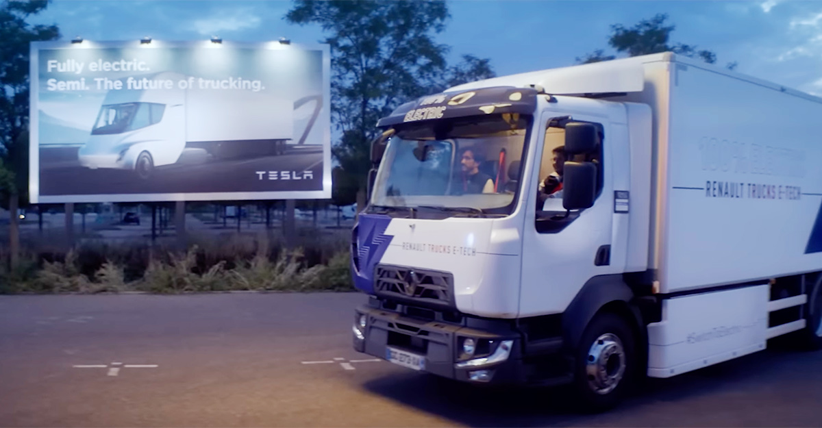 (VIDEO) Renault ironizează Tesla Semi în Franţa, spunând că, în timp ce unii tot anunţă, alţii deja merg cu camioane electrice