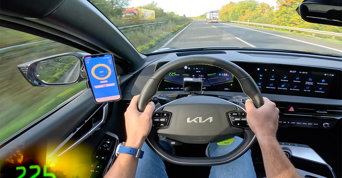 (VIDEO) Cât de repede merge şi cum sună o Kia EV6 GT electrică pe o autostradă fără limită de viteză din Germania