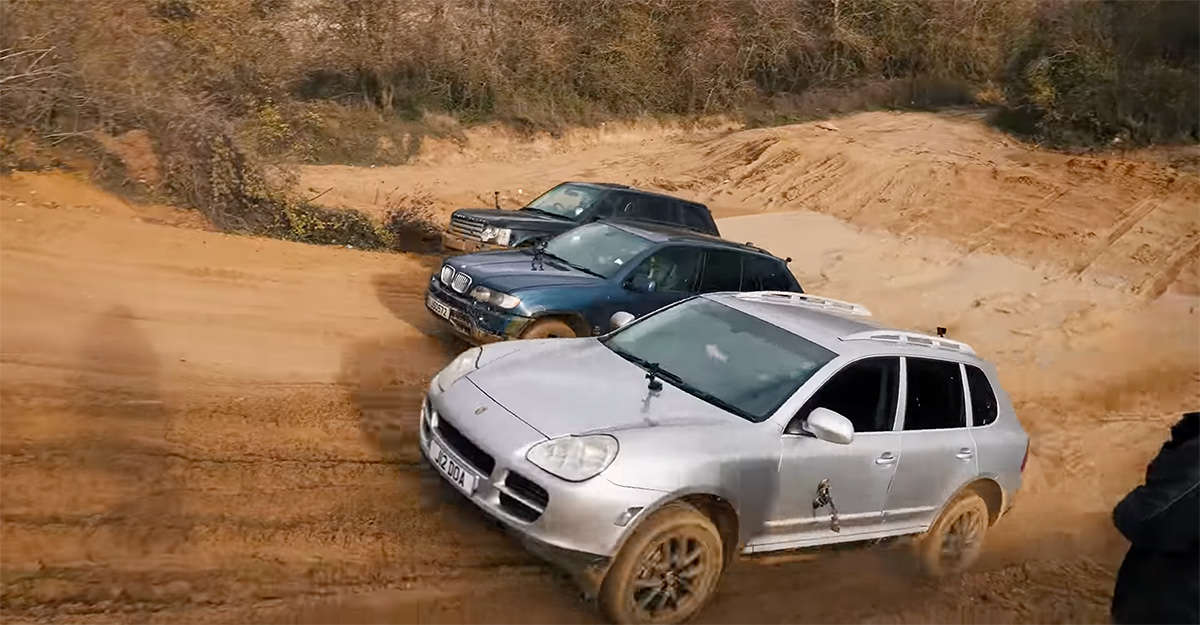 (VIDEO) SUV-urile de acum 20 de ani, BMW X5 E53, Porsche Cayenne 9PA şi Range Rover L322, se întrec departe de asfalt