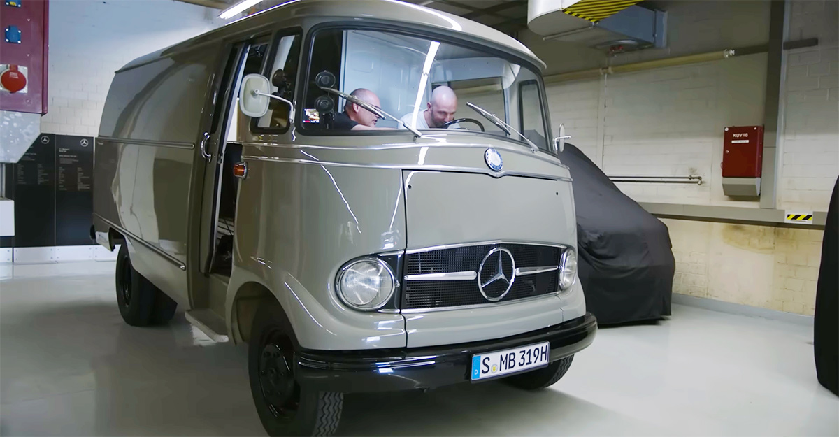 (VIDEO) Cum se conduce prima dubiţă Mercedes, de acum 62 de ani, strămoşul renumitului T1 şi a Sprinter-ului de azi