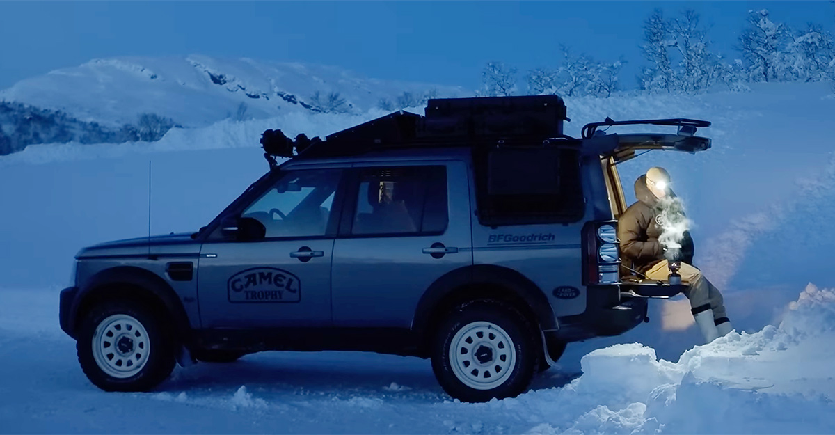 (VIDEO) Un norvegian spune de ce a ales să-şi vândă casa şi să trăiască la bordul unui Land Rover Discovery diesel, de 260 mii km