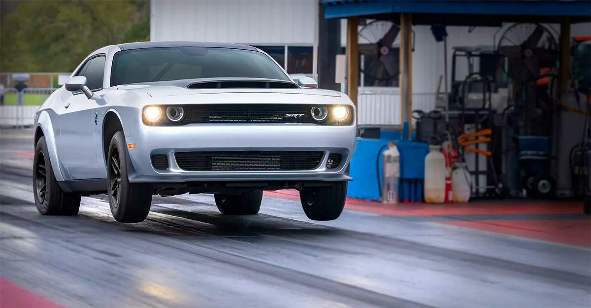 (VIDEO) Dodge a lansat ultimul Challenger cu motor V8, care e mai rapid decât electrica Rimac Nevera