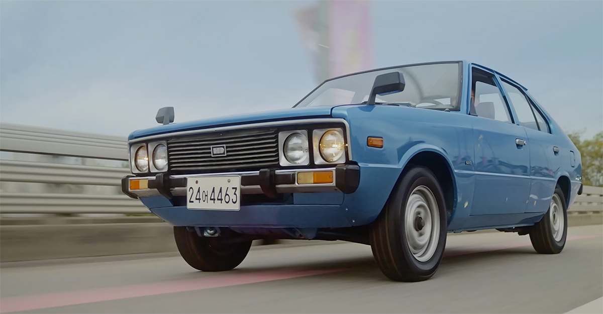 (VIDEO) Hyundai a restaurat acum prototipul Pony din 1974, desenat de Giugiaro, şi cei implicaţi atunci vorbesc despre istoria lui, aproape neştiută în afara Coreei de Sud