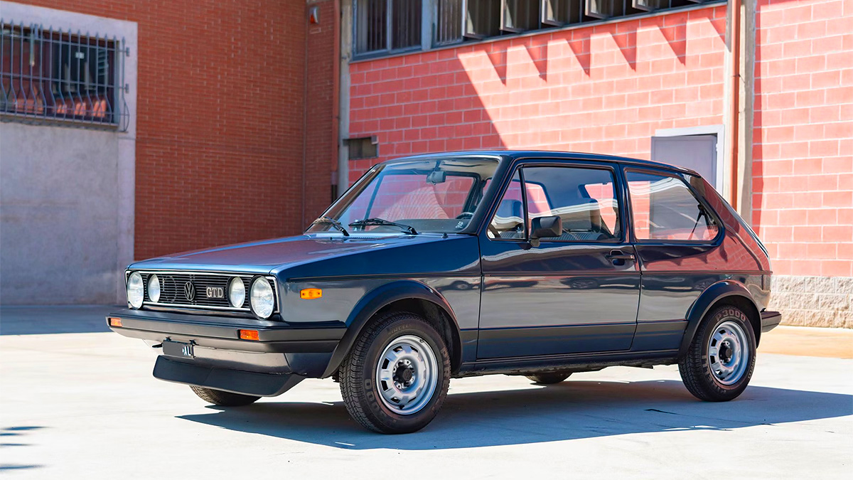 Un VW Golf GTD clasic din 1982, scos la vânzare în zilele noastre, aminteşte de promisiunile dieselului de altă dată