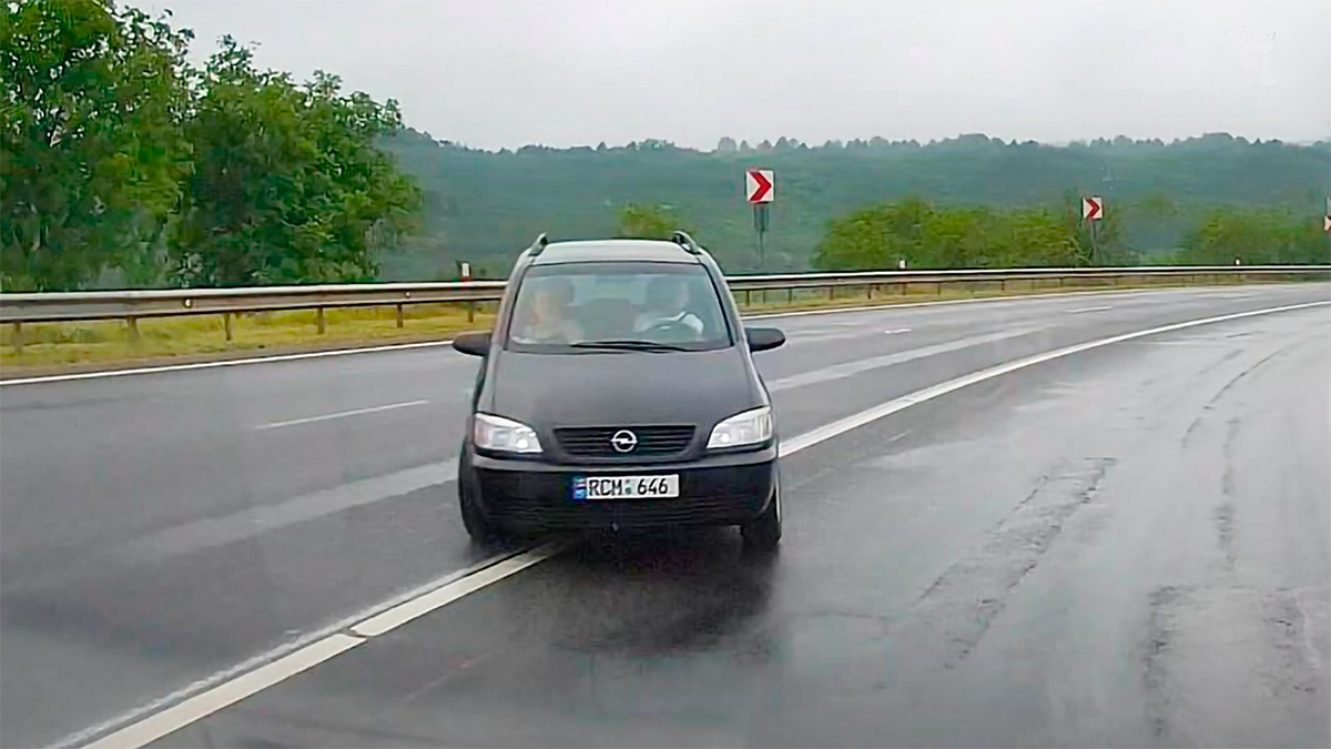 (VIDEO) Cum se întâmplă accidentele pe serpentinele de pe traseul Hânceşti-Chişinău, în Moldova