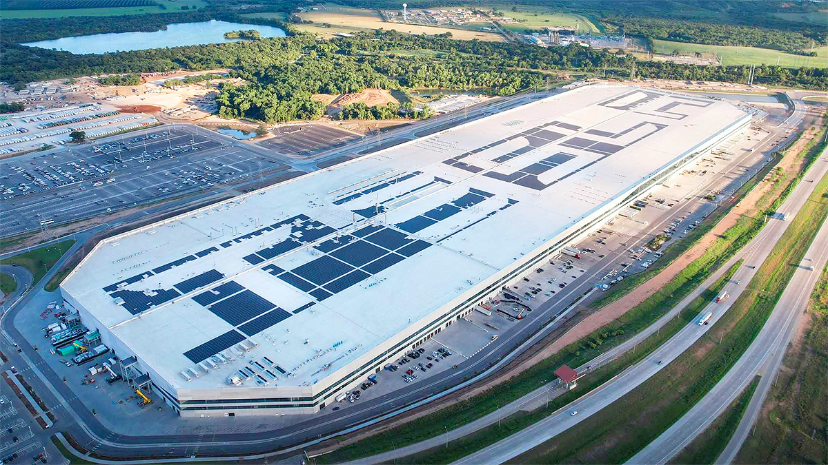 Fabrica Tesla Gigafactory din Texas a devenit un colos industrial cu cifre copleşitoare, pe cale de a fi cel mai mare angajator din statul american