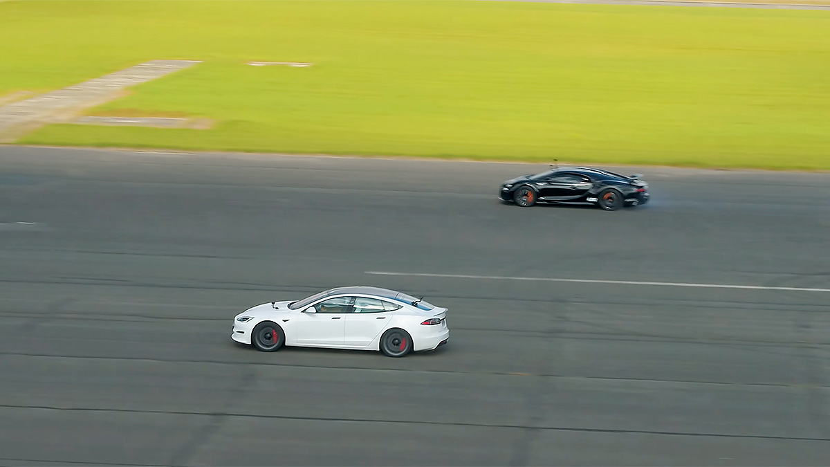 (VIDEO) O Tesla Model S Plaid Track Pack se dovedeşte a fi aproape la fel de rapidă ca un Bugatti Chiron Super Sport