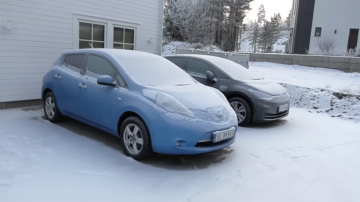 (VIDEO) În ce stare rămâne un Nissan Leaf şi un VW ID3 după o săptămână de stat la -12 grade şi mai jos în Norvegia şi cât de repede se încălzesc cele două