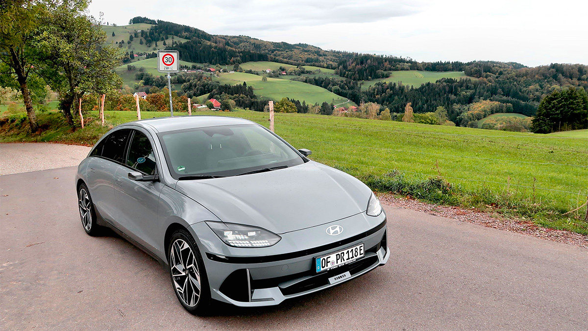 Organizaţia germană ADAC a monitorizat 94 de modele auto în 2023, iar cele mai mari aprecieri au revenit modelelor electrice