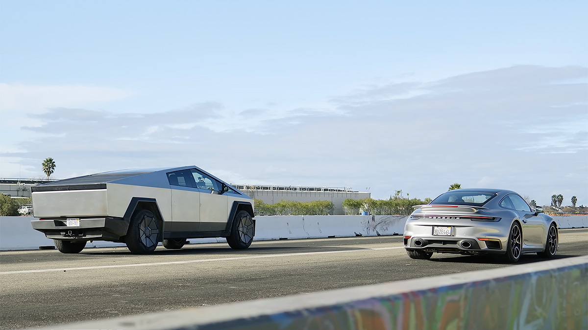 (VIDEO) Tesla Cybertruck nu este mai rapidă decât Porsche 911 Turbo S, arată un test al canadienilor