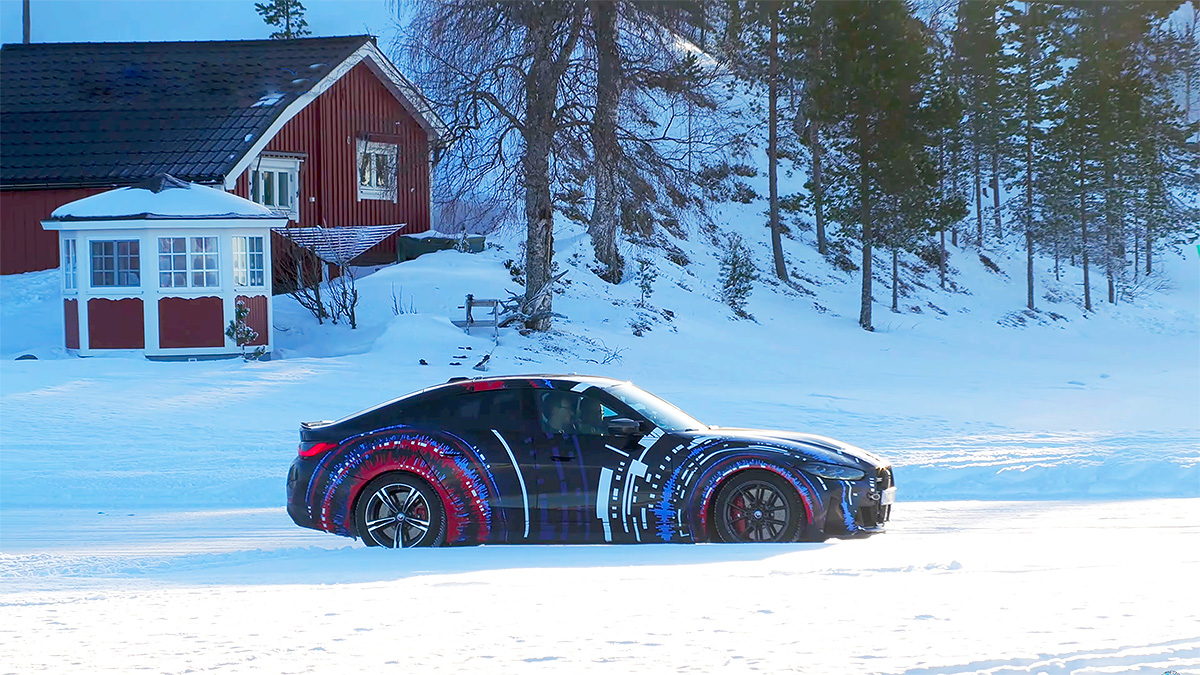 (VIDEO) Un BMW M electric, cu 4 motoare, care va concura cu Tesla Model S Plaid, a fost surprins în teste de climă arctică în Suedia