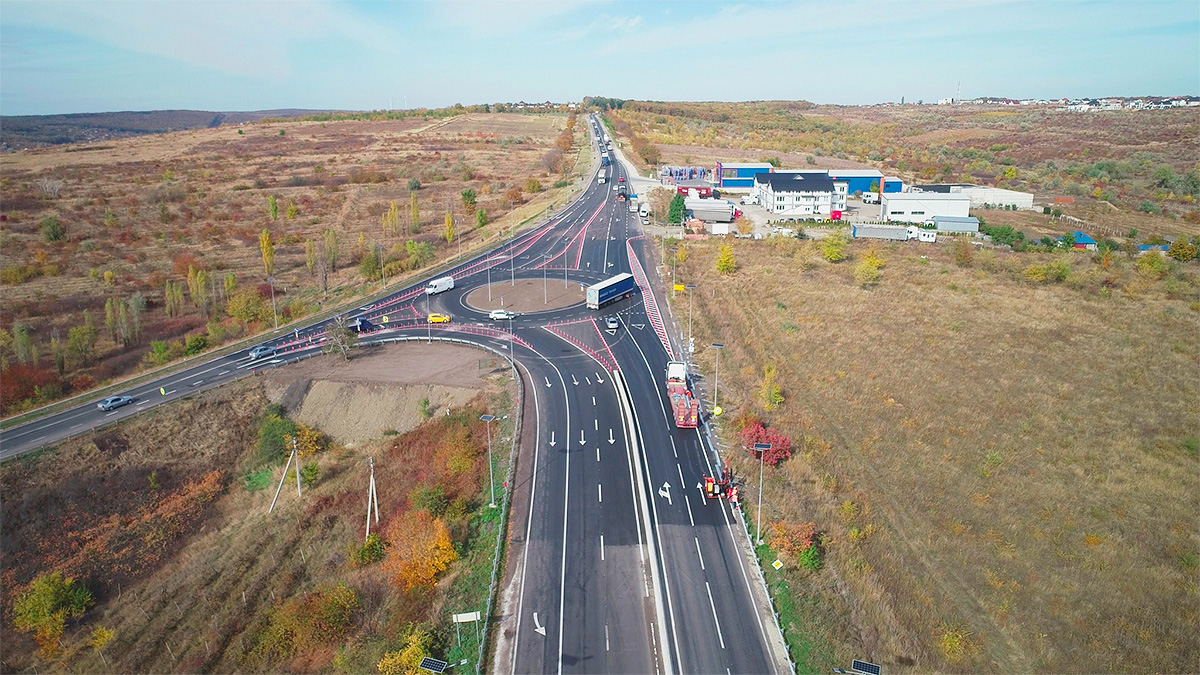 Se dă start licitaţiilor pentru reconstruirea traseului M1 Leuşeni-Chişinău, divizat în 4 loturi la care se va lucra în paralel