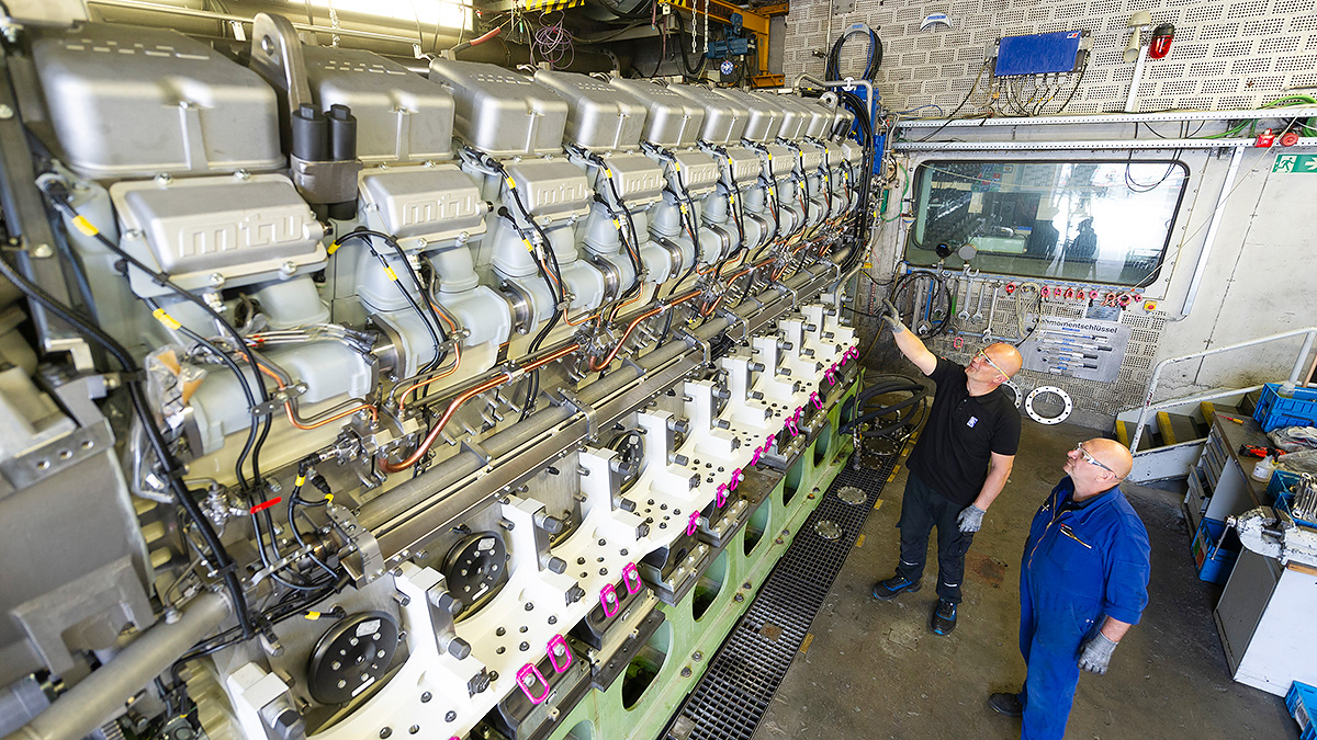 Noile fregate pentru marina poloneză vor fi propulsate de câte 4 motoare Rolls-Royce, de 20 cilindri fiecare