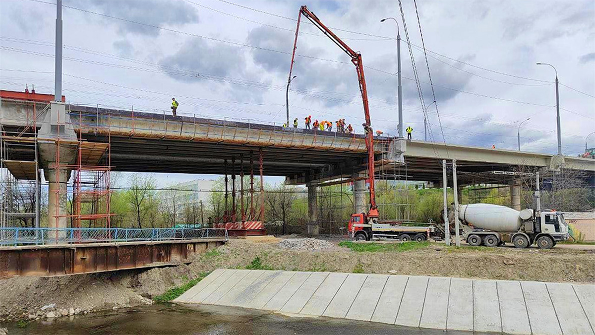 Podul de la Mihai Viteazul din Chişinău va fi totuşi închis total timp de aproape 2 luni, paralizând circulaţia într-o regiune mare a oraşului