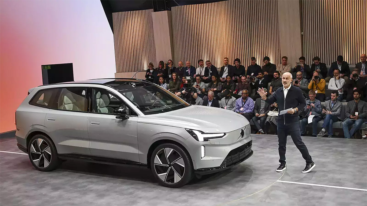 Şeful Volvo dă primele semnale că ar putea să-şi revadă strategia de a avea doar maşini electrice în 2030, deşi vânzările mărcii au crescut