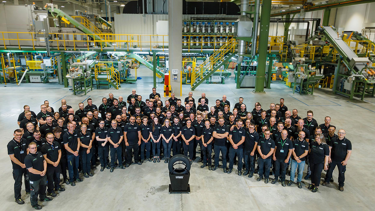 Fabrica Nokian Tyres din Oradea, România, a produs prima anvelopă, fiind prima fabrică de anvelope din lume cu zero CO2 impact de mediu