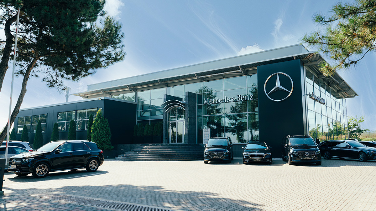 Noul distribuitor autorizat Mercedes în Moldova şi-a inaugurat showroom-ul şi service-ul, după multe luni de activitate