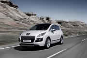 Peugeot lanseaza 3008 Hybrid4 – primul model diesel hibrid din lume