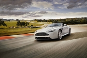 Performanta britanica pura: noul Aston Martin V8 Vantage S