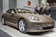 Porsche lanseaza Panamera pentru cei “saraci”
