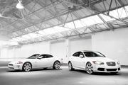 Jaguar prezinta noile XKR si XFR