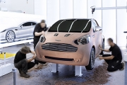 Aston Martin se reprofileaza spre masinile de dimensiuni compacte